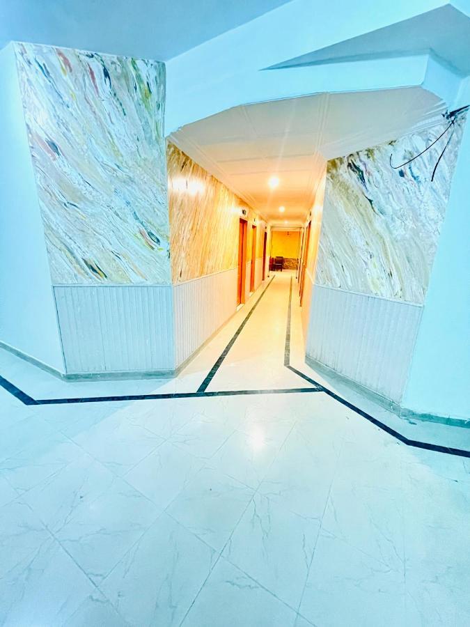Hotel New Mid City Multan Exterior foto